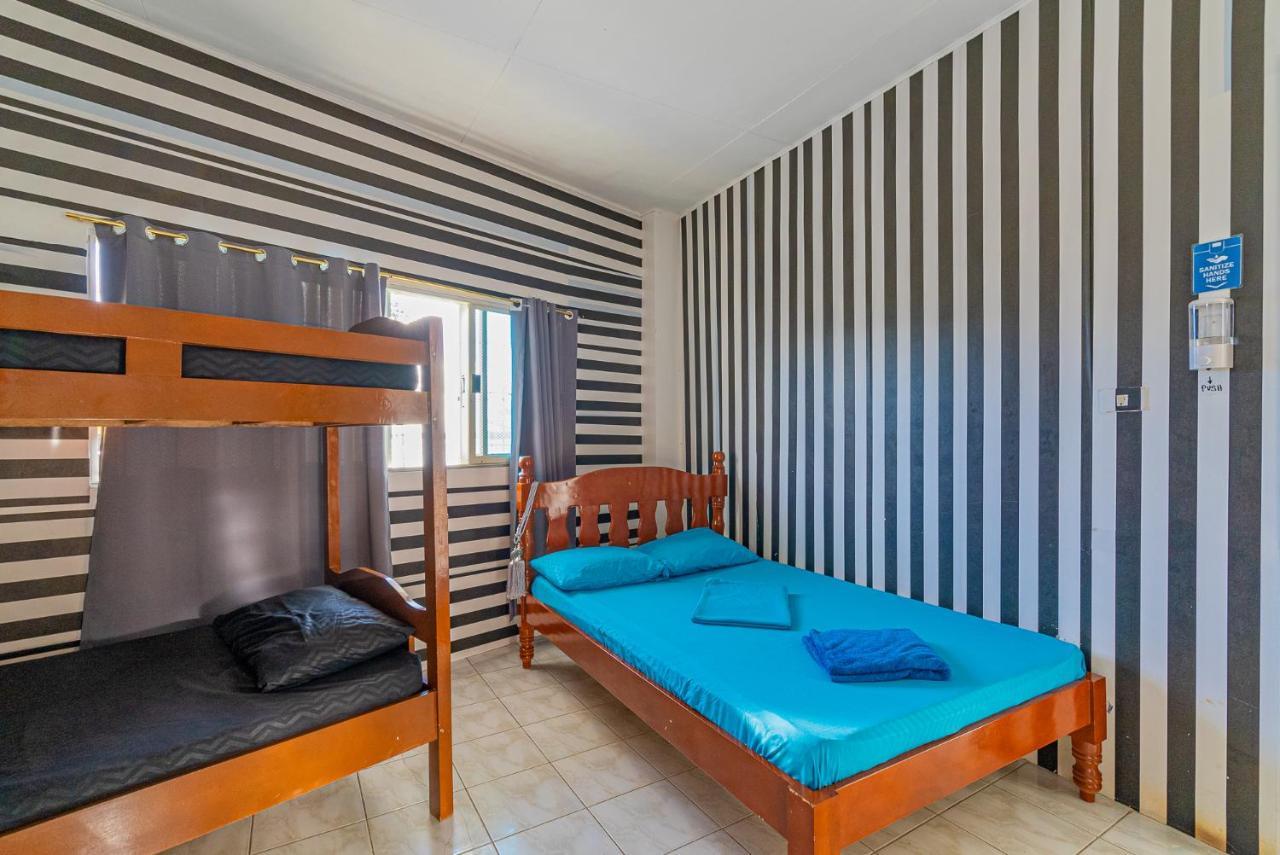 Pier La Casa Homestay Building Surigao Exterior photo